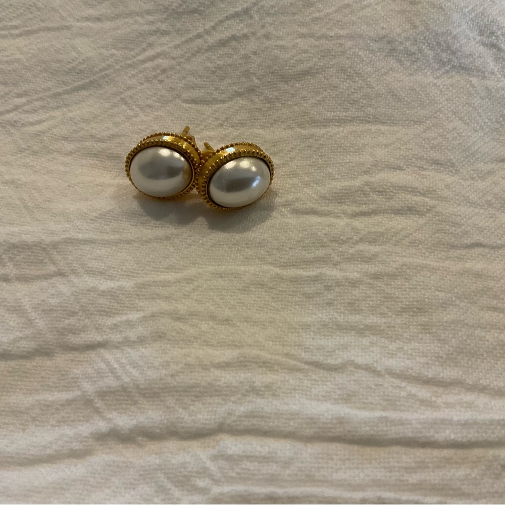 JULIE VOS Pearl Stud Earrings